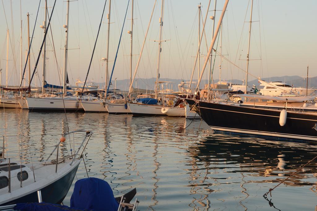 Amarakos Guesthouse Λειτουργεί Υπό Νέα Διεύθυνση Kato Akourdalia Bagian luar foto