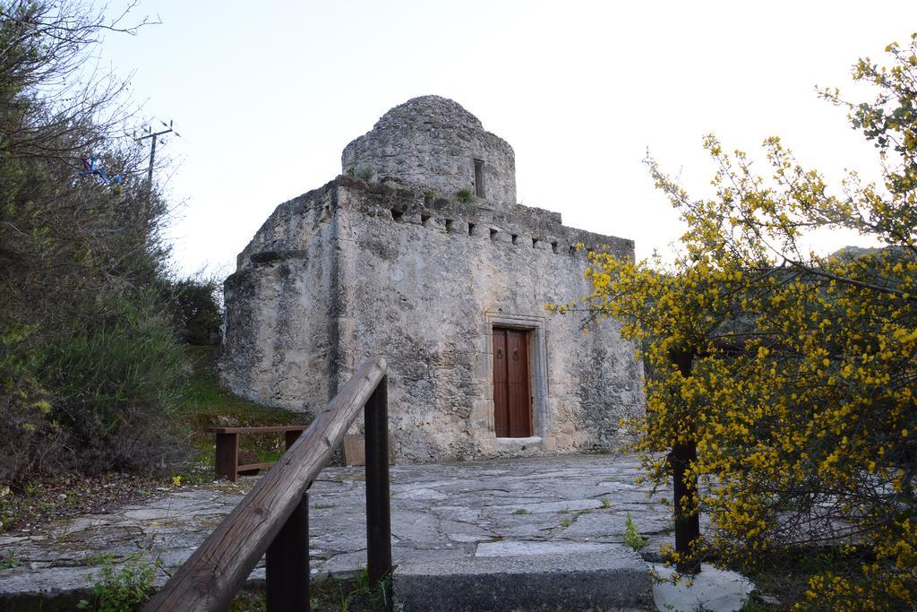 Amarakos Guesthouse Λειτουργεί Υπό Νέα Διεύθυνση Kato Akourdalia Bagian luar foto